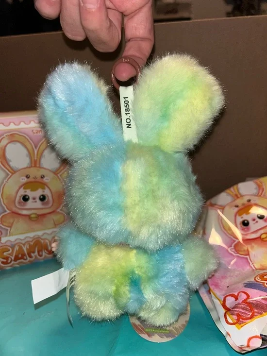 Samuel Magic Colorful Rabbit CONFIRMED Aurora Rabbit - Picture 5 of 10